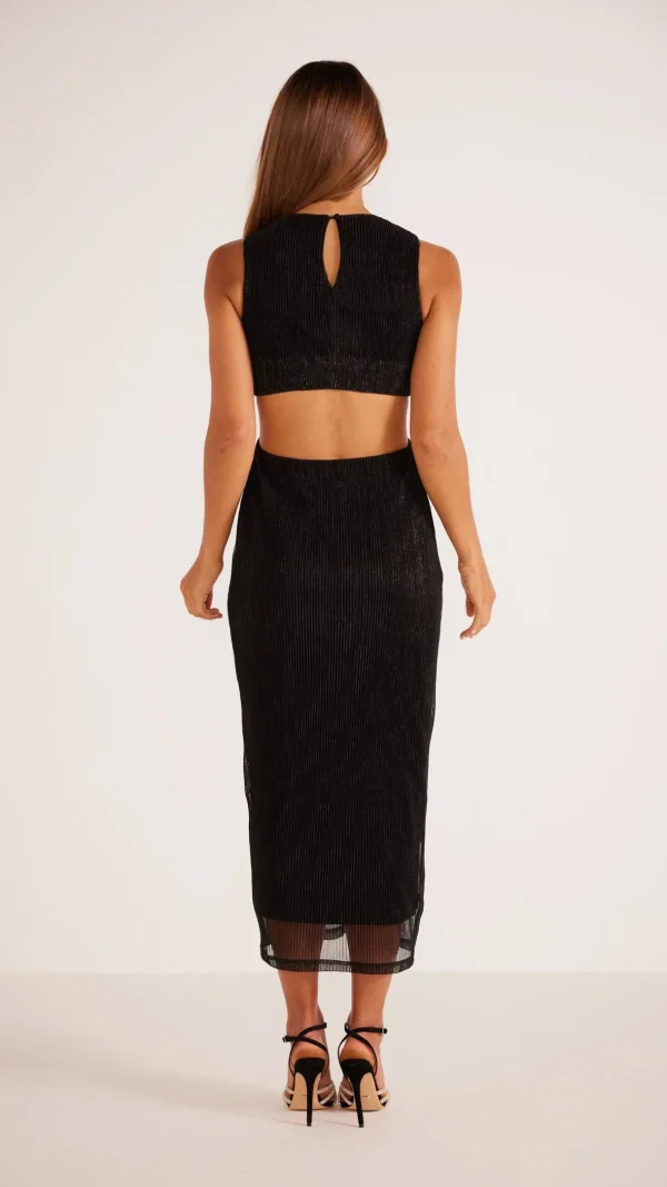 Robe Mink Pink Astride MG234056