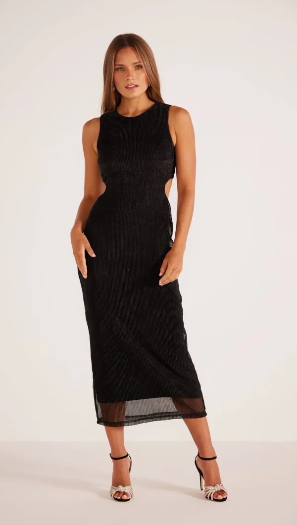 Robe Mink Pink Astride MG234056