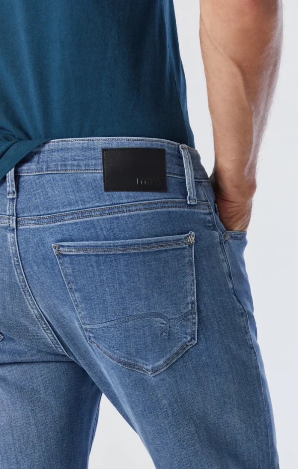Jeans Zach Supermove légèrement brossé en profondeur