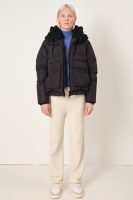 Manteau Embassy of bricks and logs Chicago 24331604