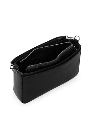 FW22-Loom-Fenne-black-3_823x.webp