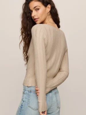 ZW263329_NAT_BACK_740x.webp