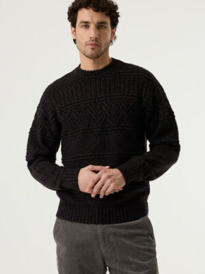 v261243-5836-onmodel-front-500-e92413a4.jpg